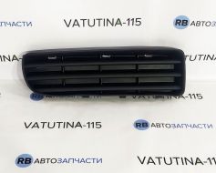 Решітка бампера R 1,6/2,0