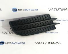 Решітка в бампер без отв тум. R