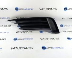 Решітка бампера L