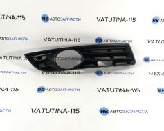 Решітка в бампер з туманк. R - 3C0853666A9B9
