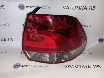 Ліхтар задній R - FP7415F4-E