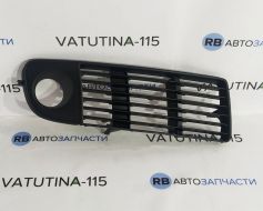 Решітка бампера R