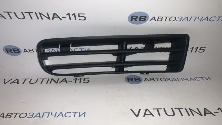 Решітка бампера R