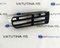 Решітка бампера R - 1J0853666EB41