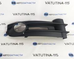 Решітка бампера R +пр/тум.